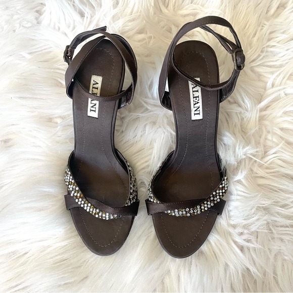 Alfani brown satin strappy heels w/ rhinestones Women’s Size 5.5 - Picture 2 of 12